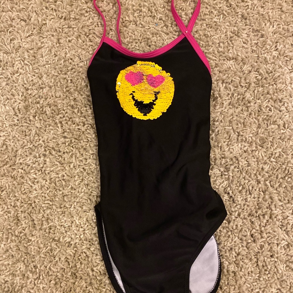 Girls swimsuits and coverups size 4/5